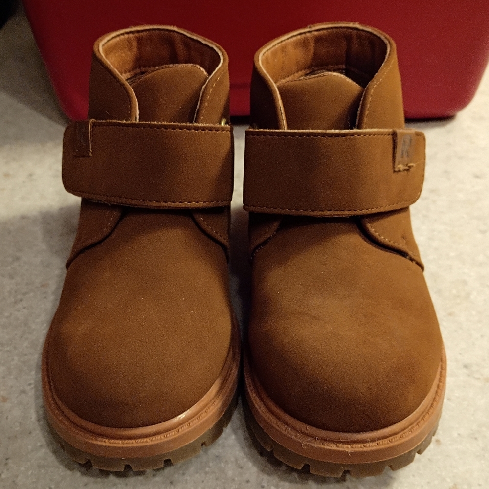 Rockport Boys Boots With Velcro Great Condition!!